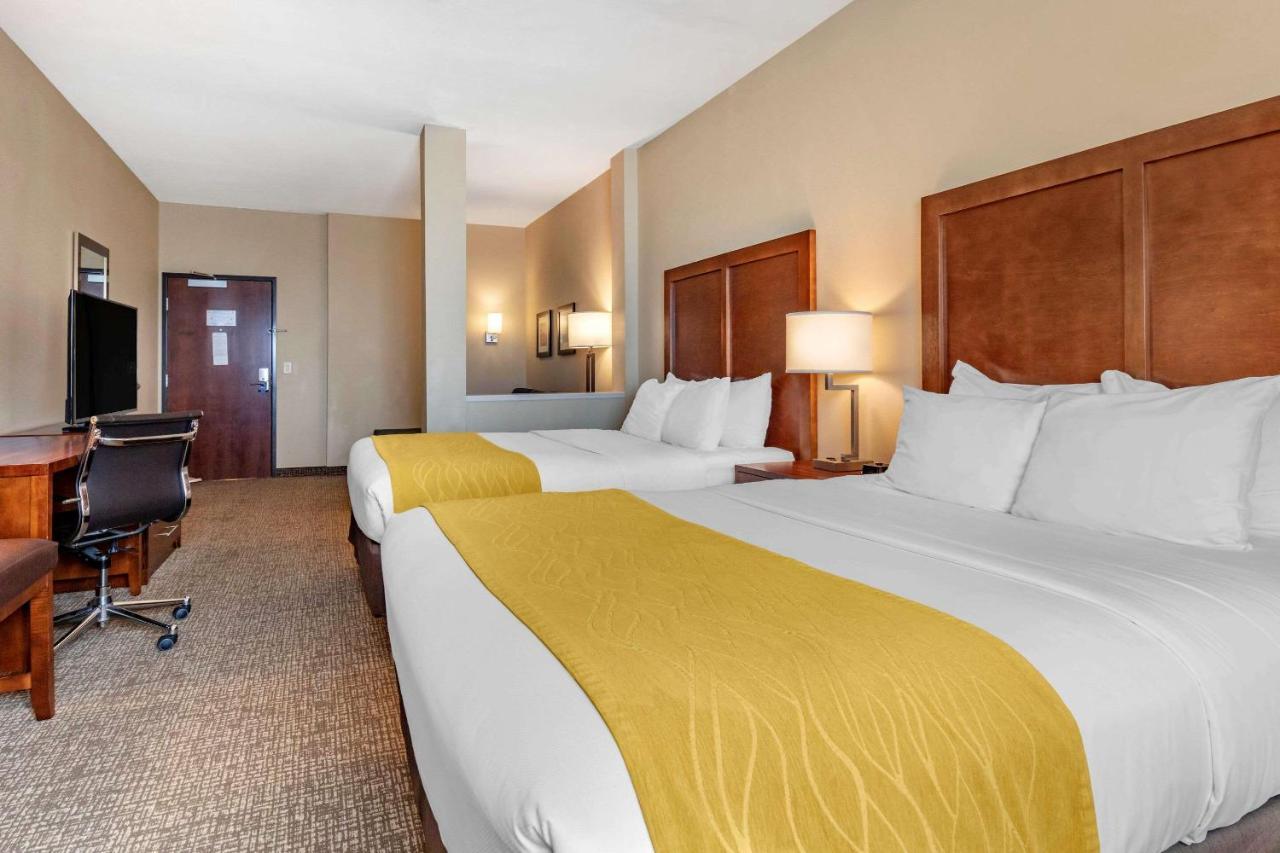 Edgewood Comfort Inn & Suites מראה חיצוני תמונה