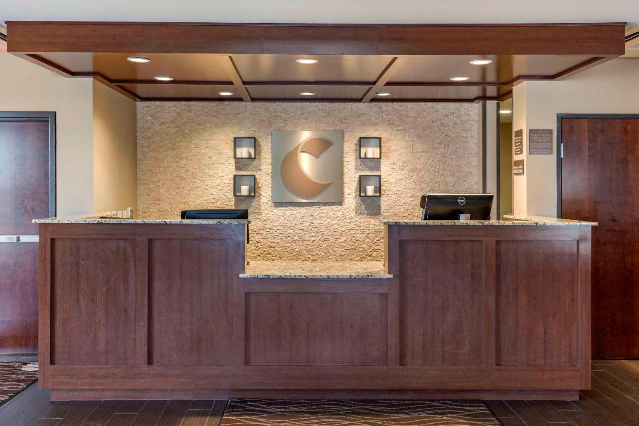 Edgewood Comfort Inn & Suites מראה חיצוני תמונה